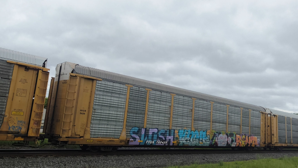NKCR 5626 (Body) TTGX 702425 (Flat)